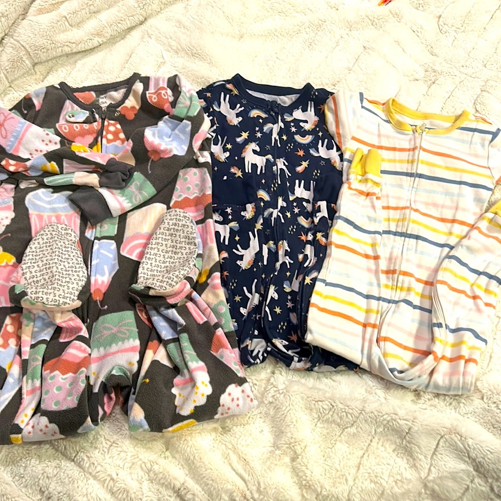 Girl’s Pajamas sz 3T